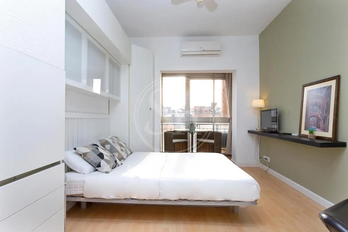 Estudio Cerca Del Hospital Sant Pau Barcelona